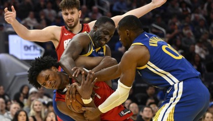 开云体育官方网址-火箭队又伤一人！主场对勇士，20+9+6明星或缺阵，内线仅1人可用