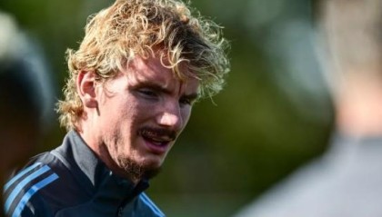 开云体育官方网-沃尔特马德谈质疑：转会费不是我定的，我只想好好踢球