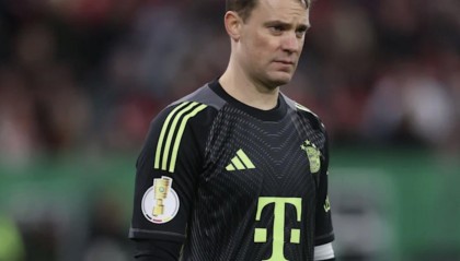 Kaiyun Sports-开云体育-图片报：诺伊尔在封闭区域内与球队合练，并参加了对抗训练