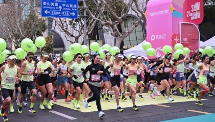 开云体育官方网-特写 | 女子半马的跑道，可不只是美丽的风景线