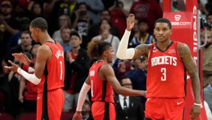 178秒内对手打出13比0 关键时刻疲软成火箭难题