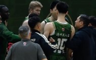 开云体育官方网-南京同曦突发内讧！郭昊文赵柏清暂停间歇爆发口角欲动手